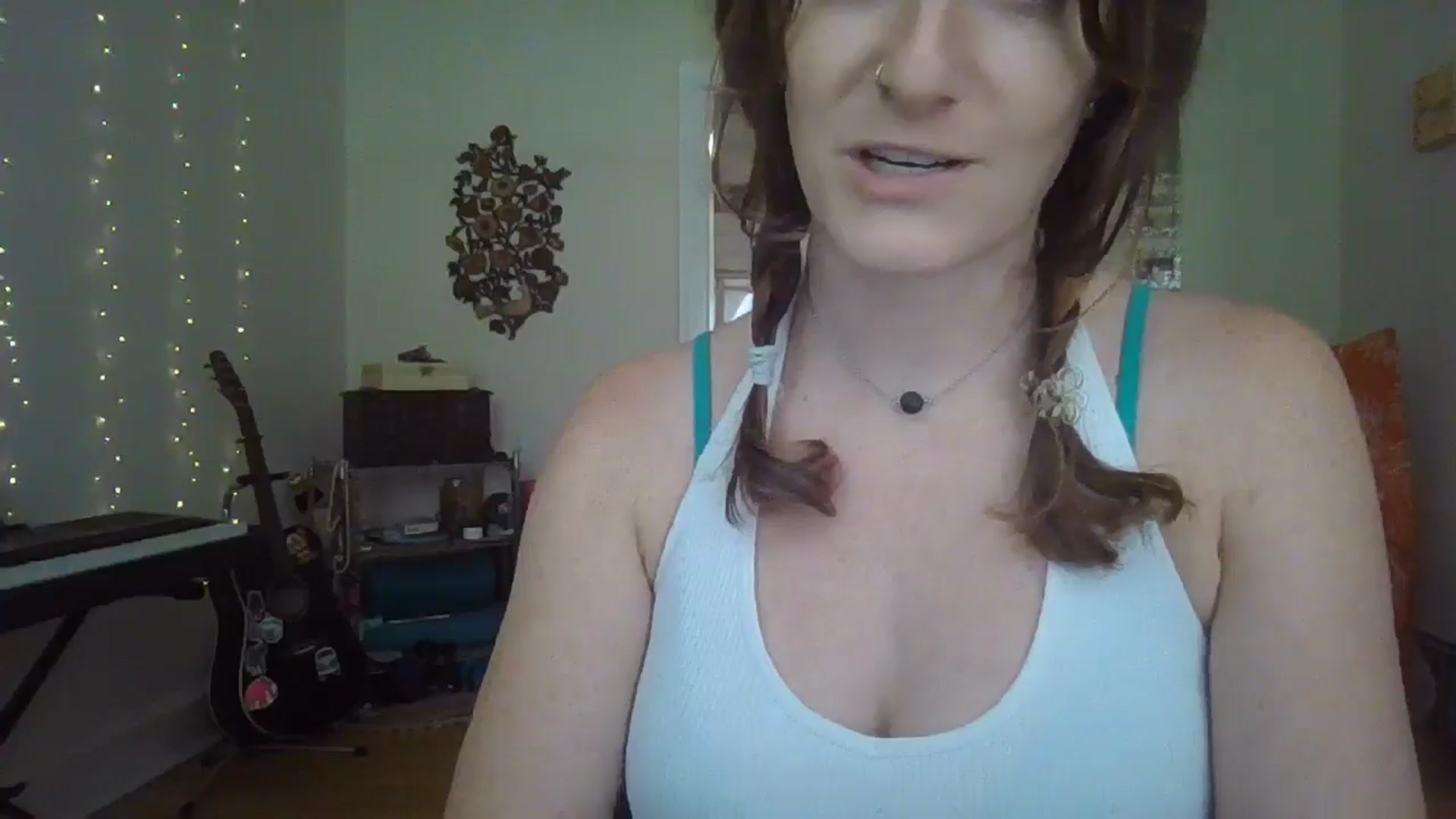 Gallery image thumbnail from EmmalineLime's myfreecams stream on, 06/30/2024, 20:15 image 8 of 20