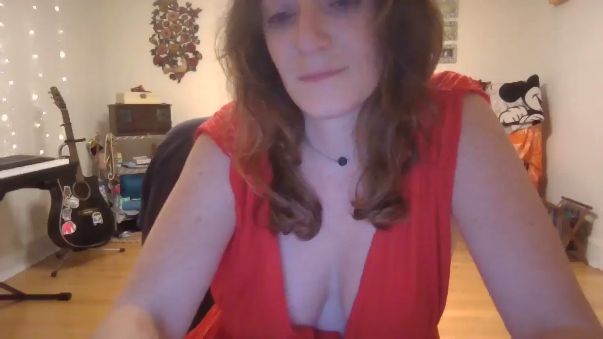 Gallery image thumbnail from EmmalineLime's myfreecams stream on, 07/14/2024, 02:42 image 16 of 20