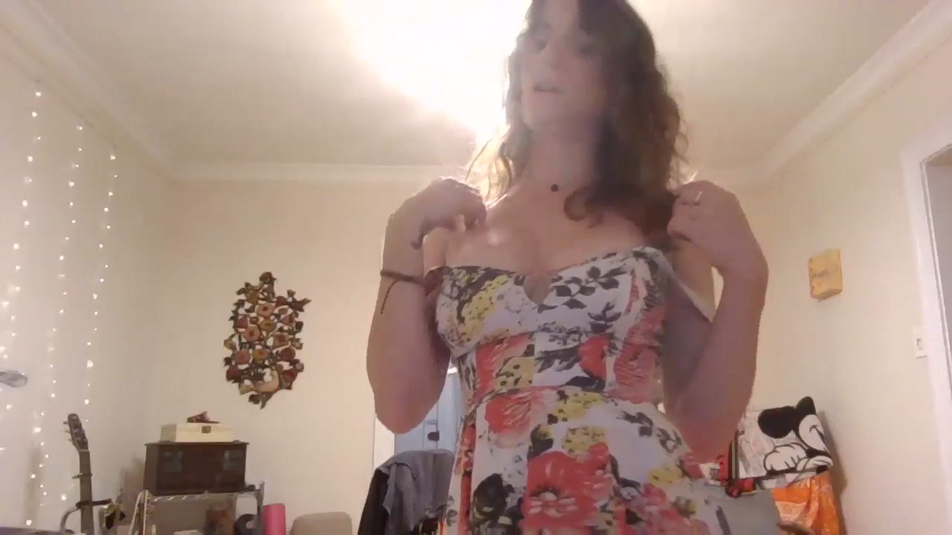 Gallery image thumbnail from EmmalineLime's myfreecams stream on, 07/15/2024, 03:39 image 3 of 20