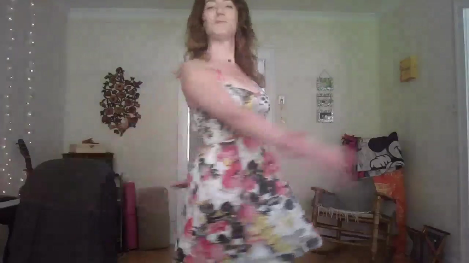 Gallery image thumbnail from EmmalineLime's myfreecams stream on, 07/27/2024, 19:38 image 14 of 20