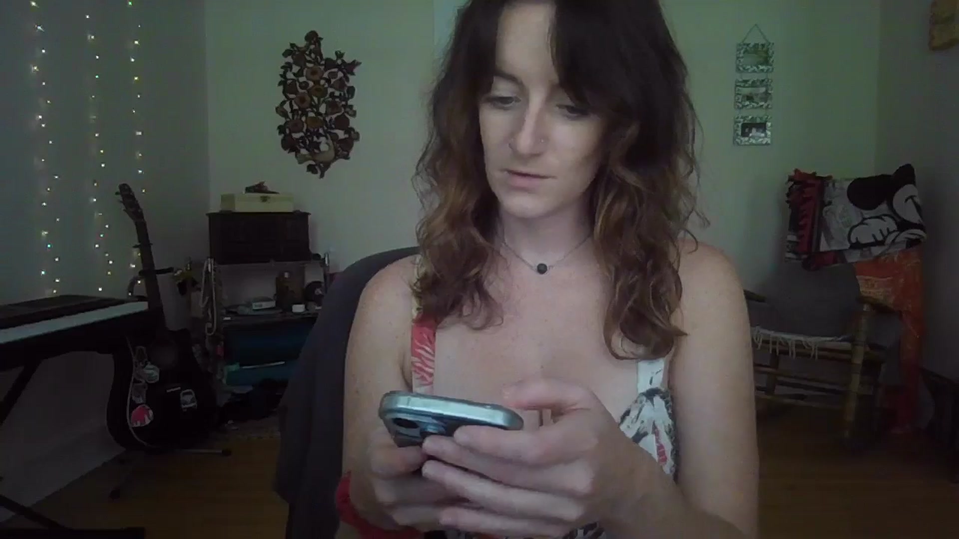 Gallery image thumbnail from EmmalineLime's myfreecams stream on, 07/27/2024, 20:21 image 7 of 20
