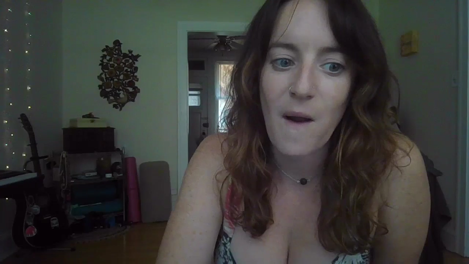 Gallery image thumbnail from EmmalineLime's myfreecams stream on, 07/27/2024, 21:20 image 4 of 20