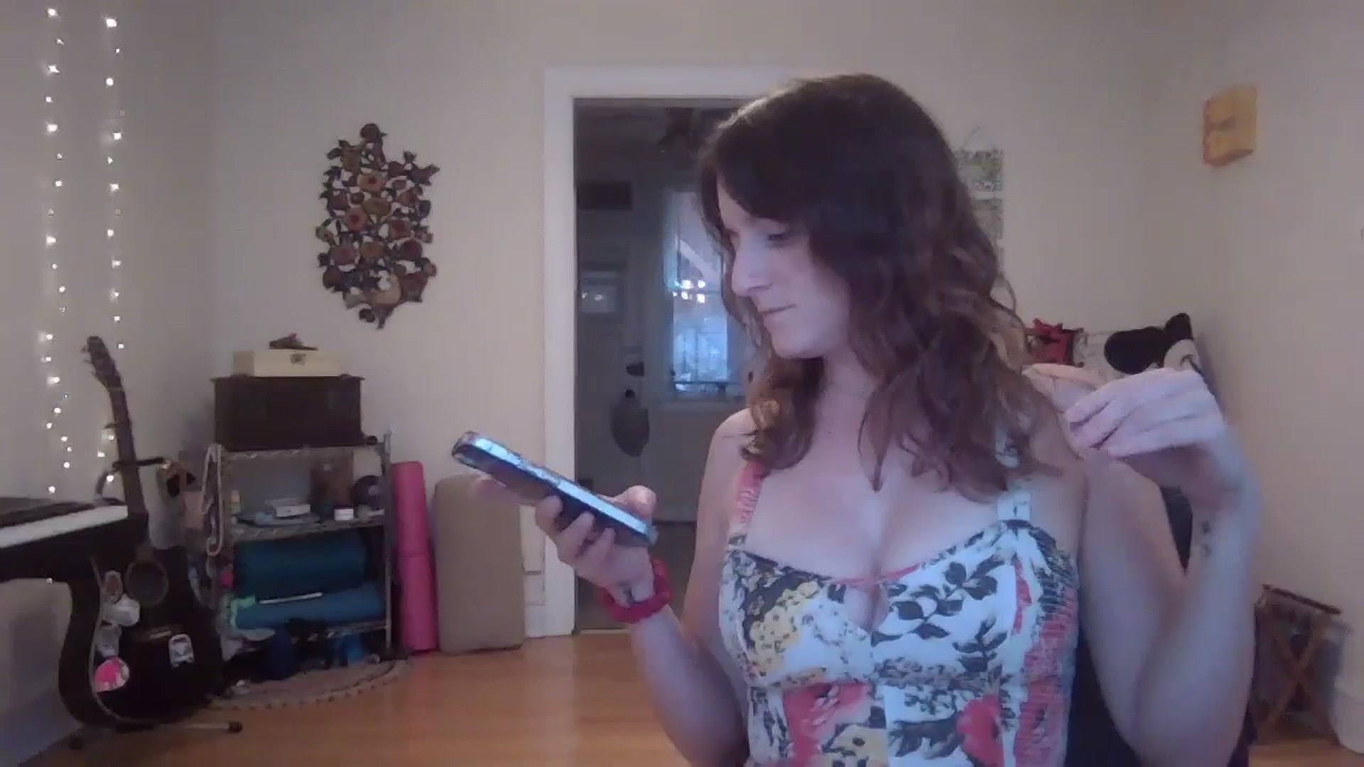Gallery image thumbnail from EmmalineLime's myfreecams stream on, 07/27/2024, 23:26 image 19 of 20
