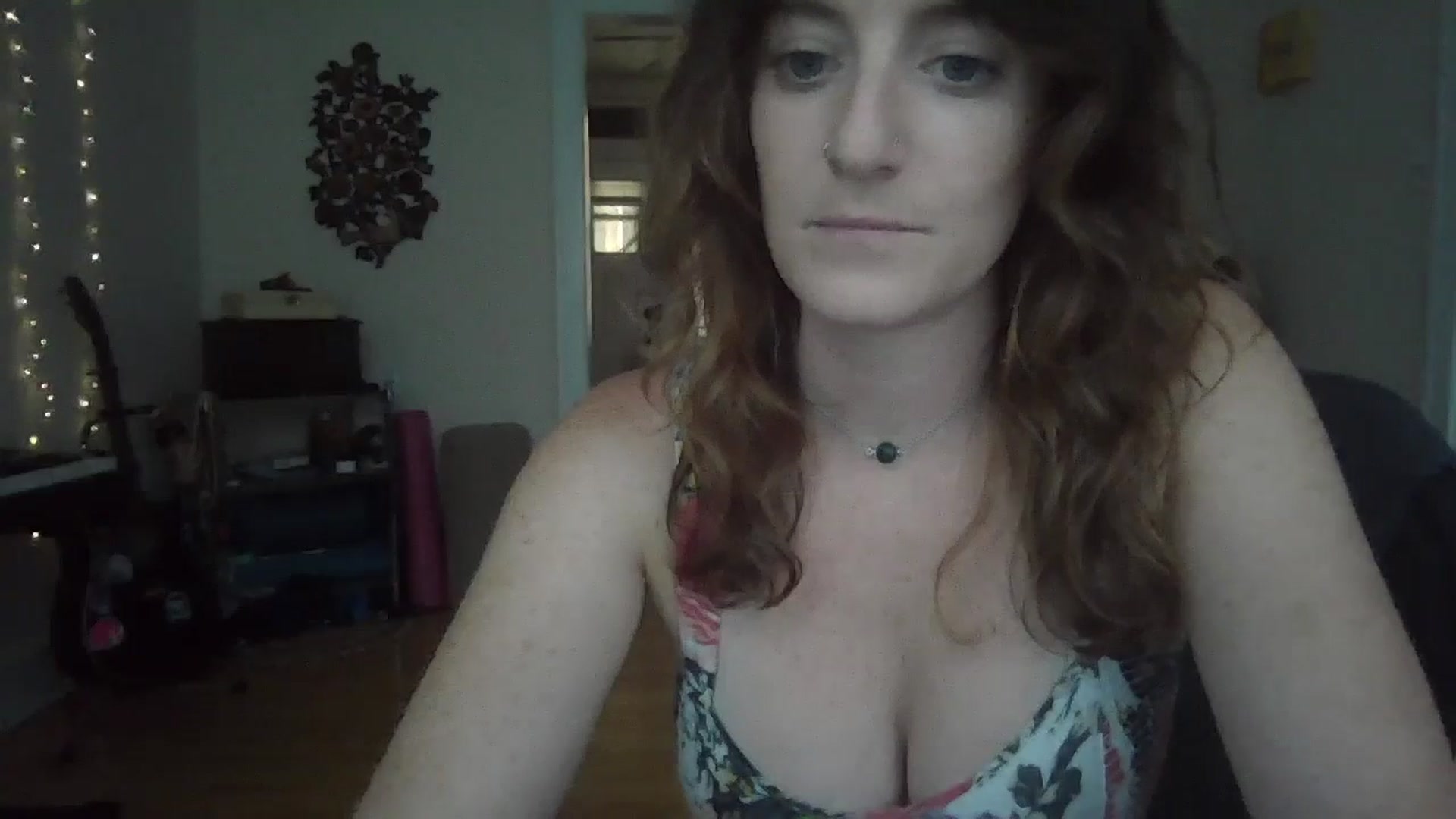 Gallery image thumbnail from EmmalineLime's myfreecams stream on, 07/27/2024, 23:26 image 4 of 20