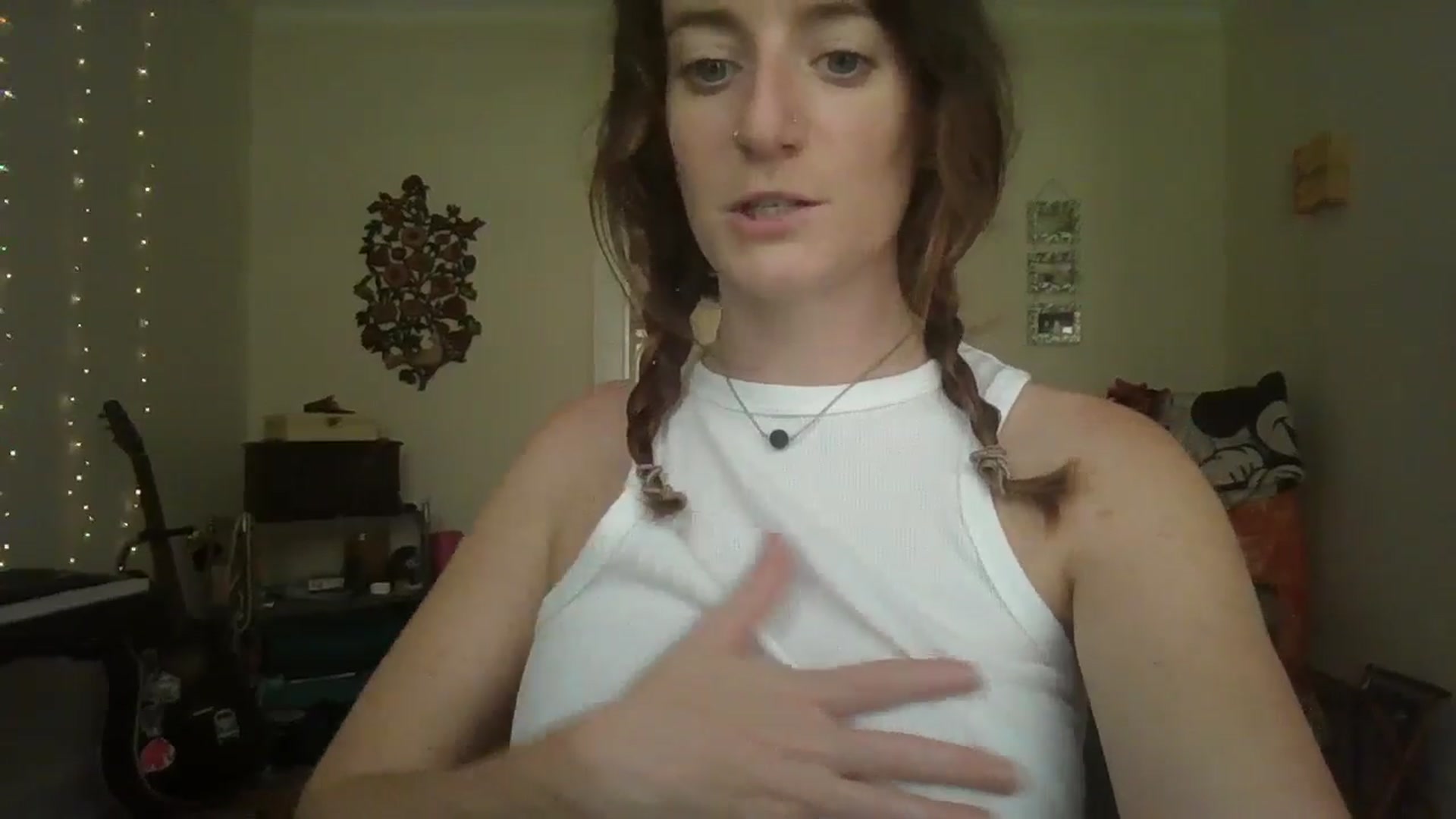 Gallery image thumbnail from EmmalineLime's myfreecams stream on, 07/30/2024, 21:20 image 4 of 20