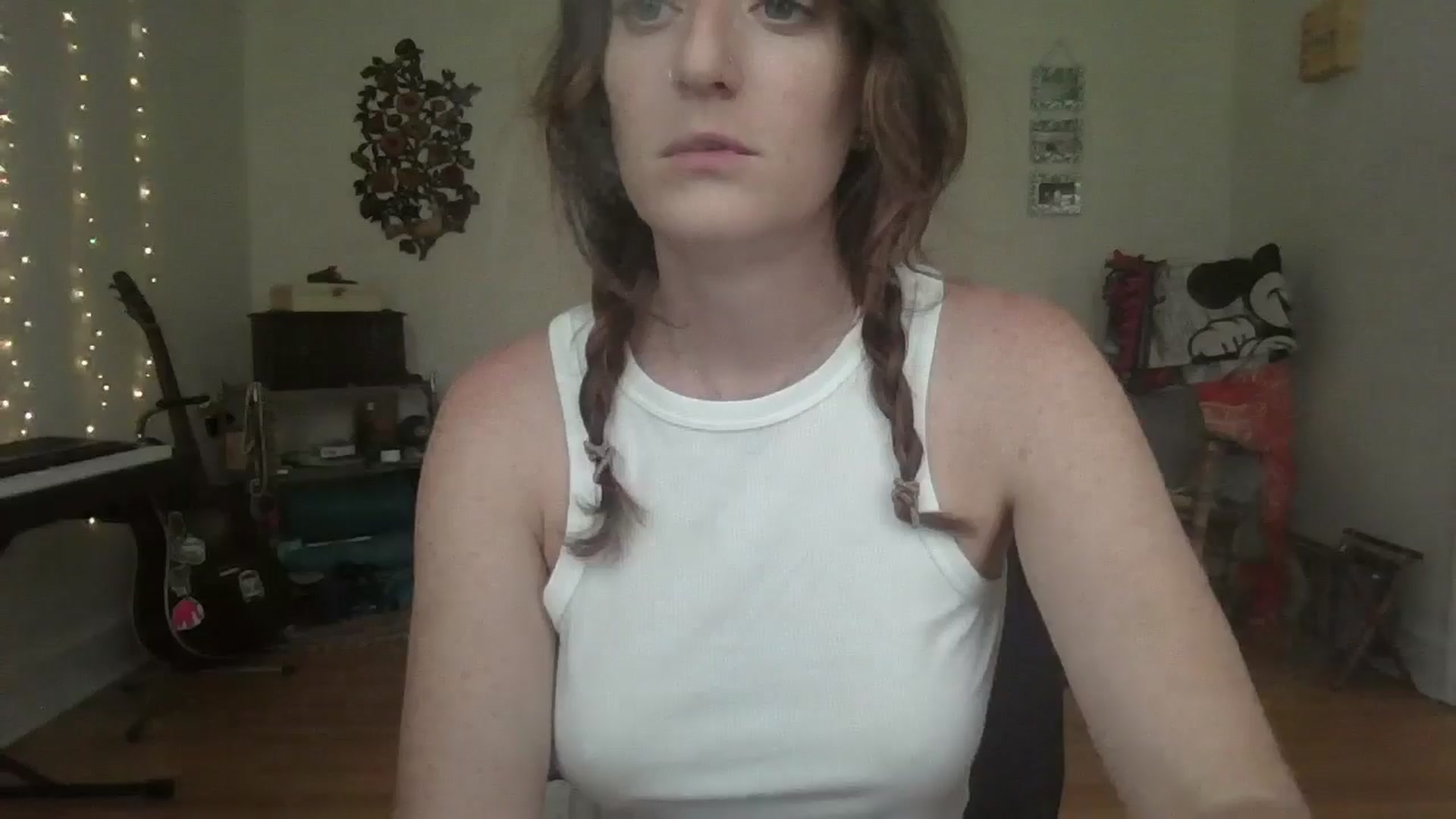 Gallery image thumbnail from EmmalineLime's myfreecams stream on, 07/30/2024, 22:59 image 6 of 20