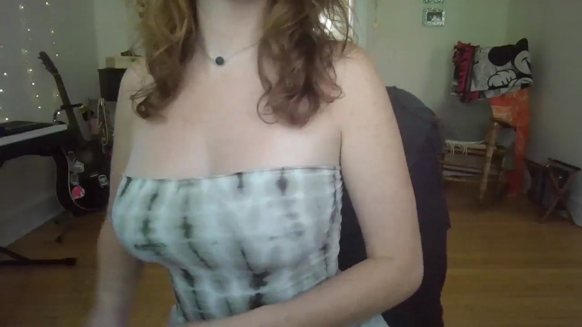 Gallery image thumbnail from EmmalineLime's myfreecams stream on, 08/02/2024, 20:12 image 9 of 20