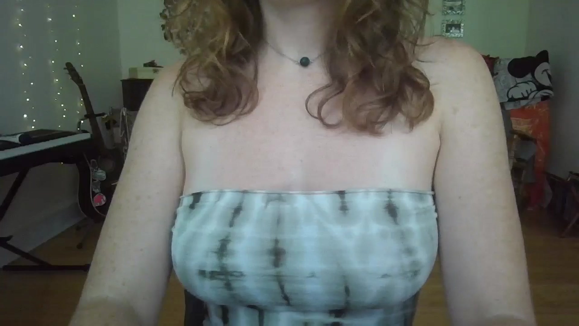 Gallery image thumbnail from EmmalineLime's myfreecams stream on, 08/02/2024, 20:12 image 17 of 20