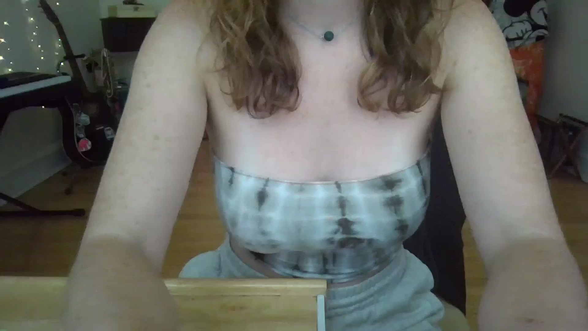 Gallery image thumbnail from EmmalineLime's myfreecams stream on, 08/02/2024, 22:07 image 2 of 20