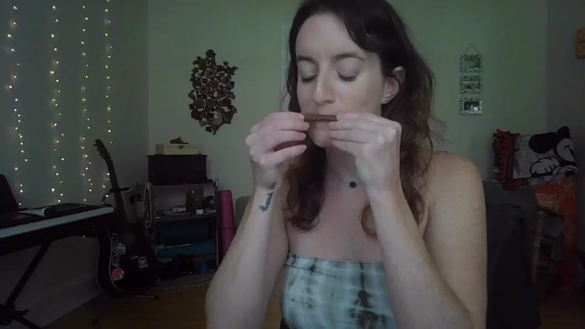 Gallery image thumbnail from EmmalineLime's myfreecams stream on, 08/02/2024, 22:07 image 1 of 20