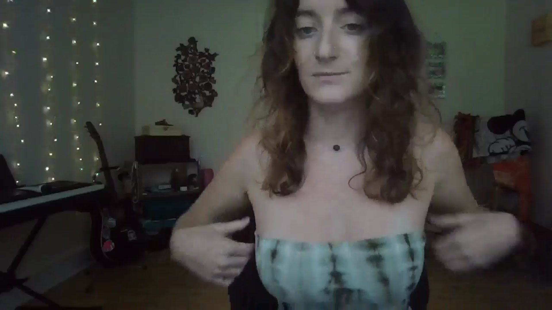 Gallery image thumbnail from EmmalineLime's myfreecams stream on, 08/02/2024, 22:07 image 19 of 20