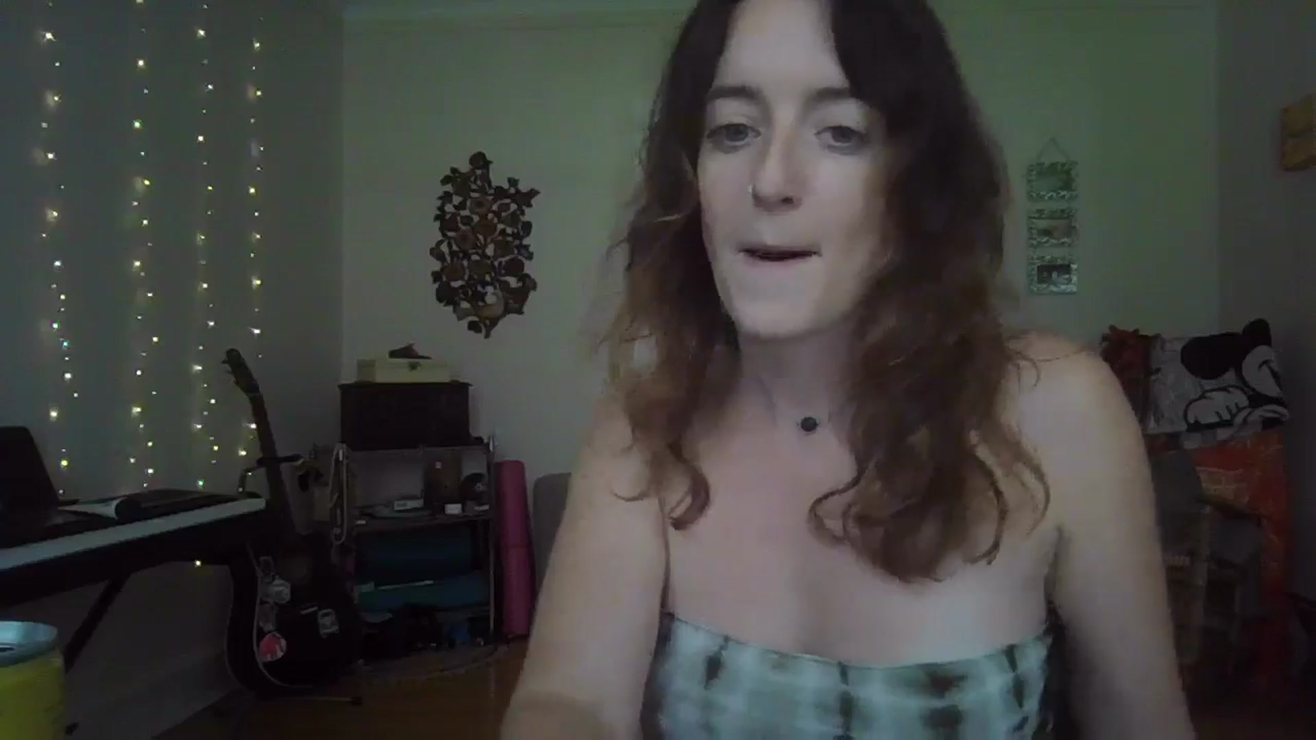 Gallery image thumbnail from EmmalineLime's myfreecams stream on, 08/02/2024, 22:07 image 8 of 20