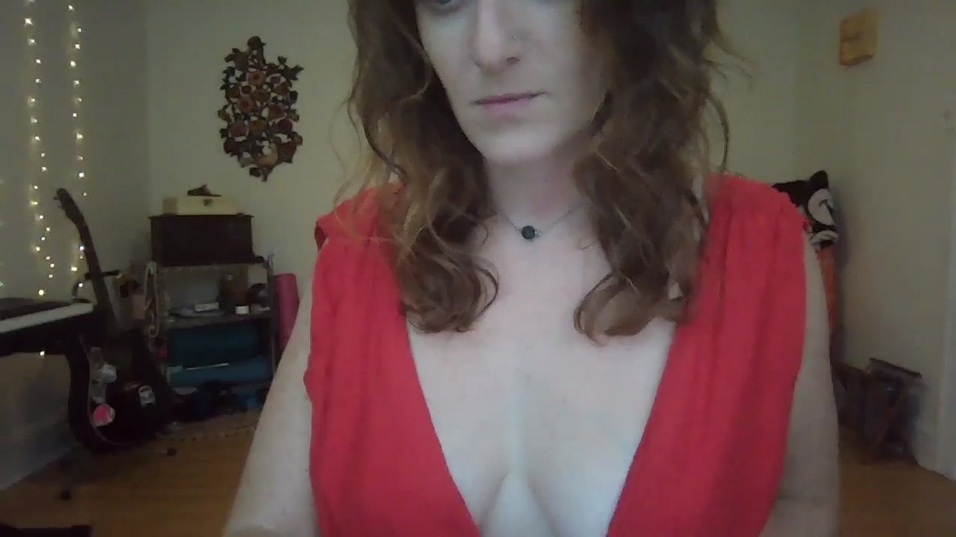 Gallery image thumbnail from EmmalineLime's myfreecams stream on, 08/02/2024, 23:14 image 11 of 20