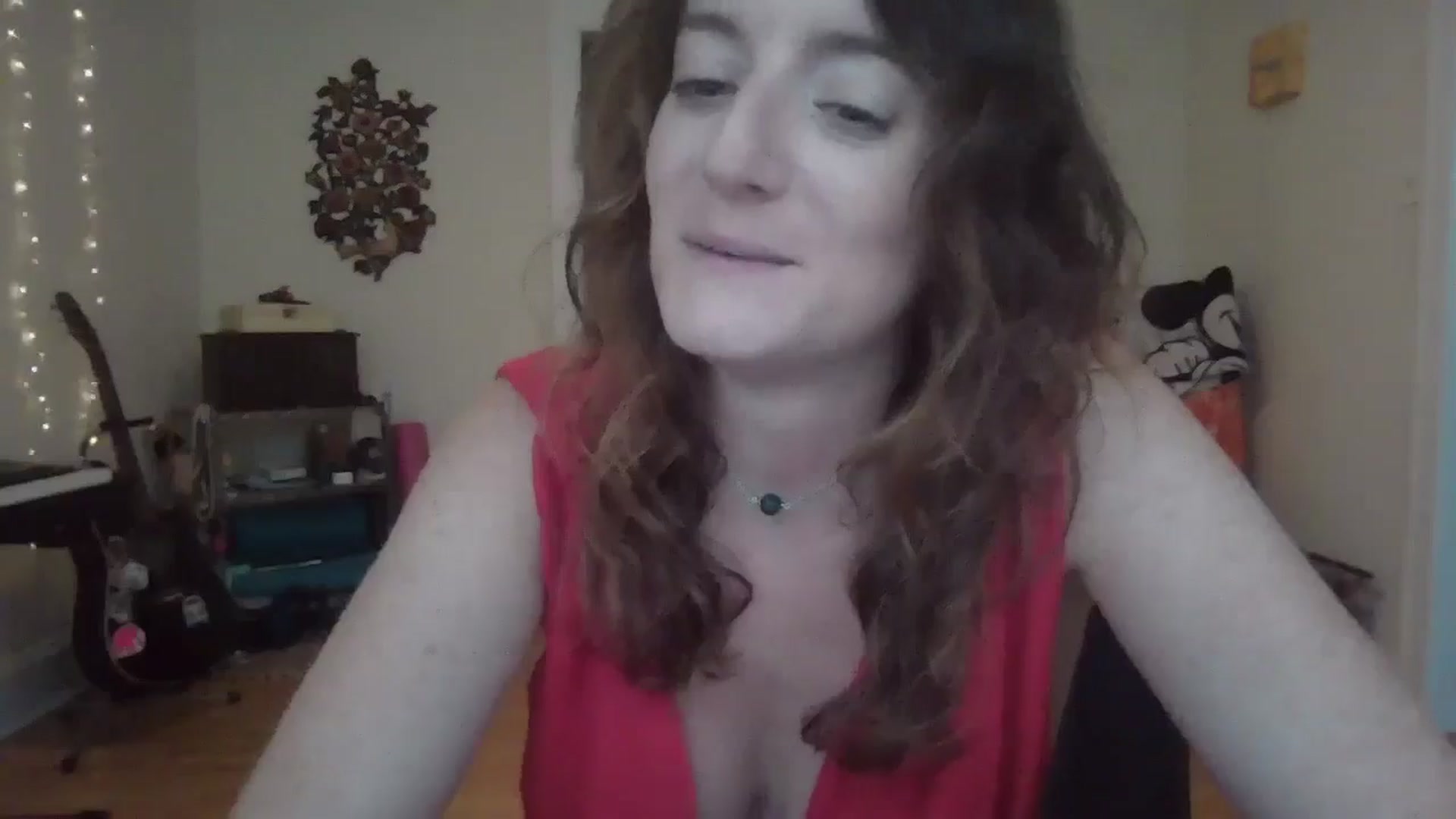 Gallery image thumbnail from EmmalineLime's myfreecams stream on, 08/02/2024, 23:14 image 7 of 20