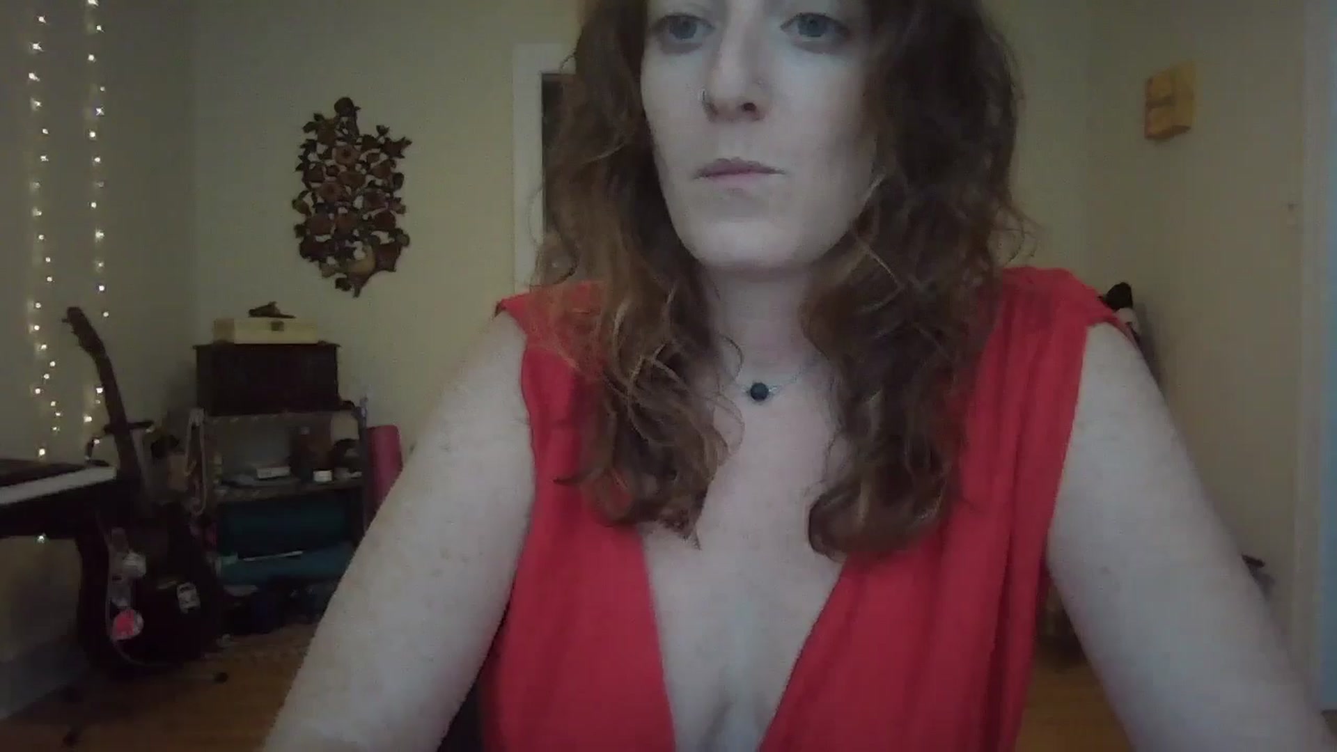 Gallery image thumbnail from EmmalineLime's myfreecams stream on, 08/02/2024, 23:14 image 17 of 20