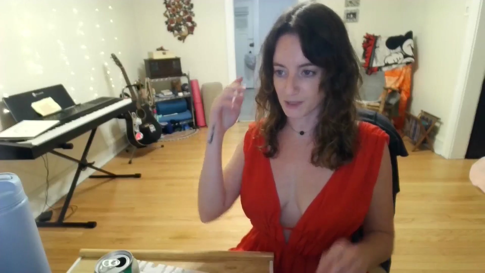 Gallery image thumbnail from EmmalineLime's myfreecams stream on, 08/03/2024, 02:16 image 5 of 20