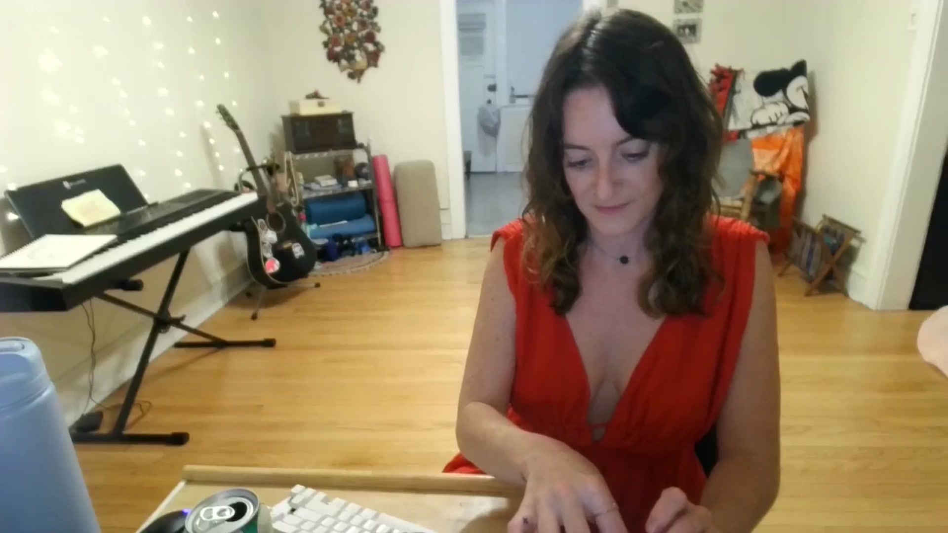 Gallery image thumbnail from EmmalineLime's myfreecams stream on, 08/03/2024, 02:16 image 3 of 20