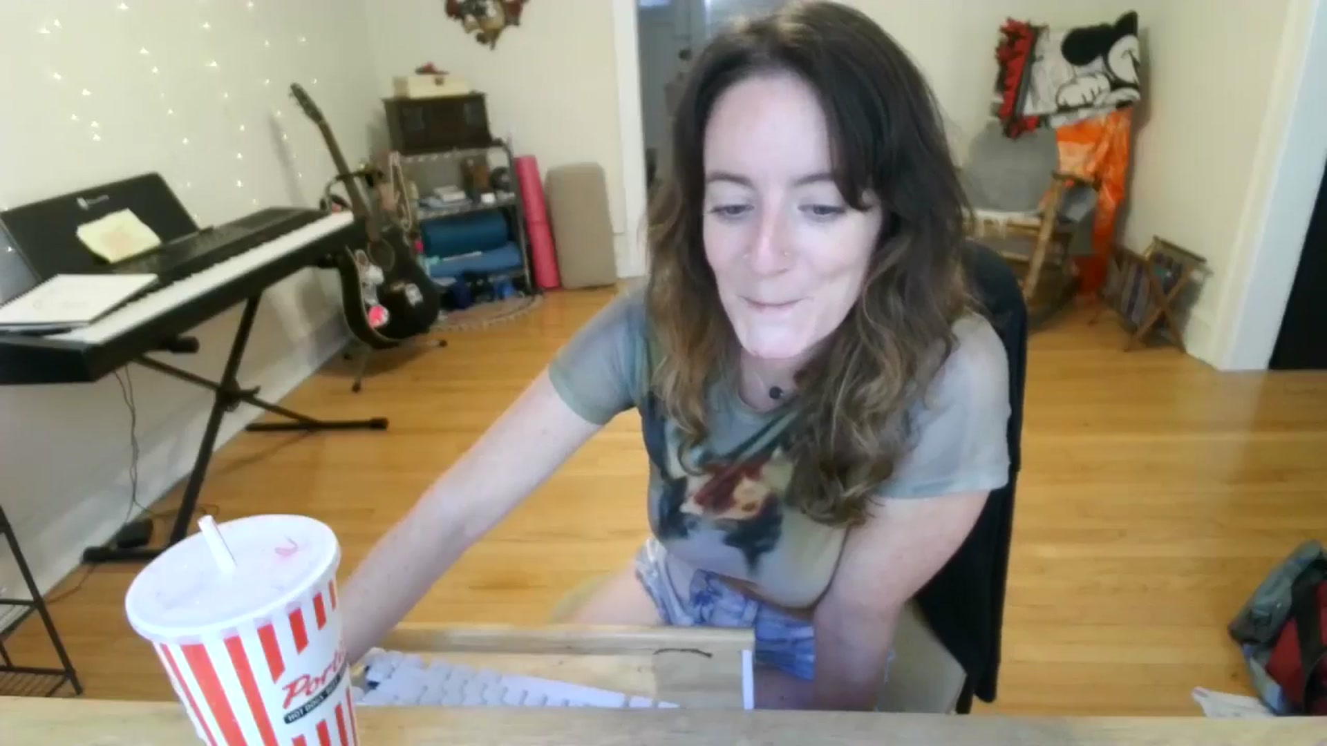 Gallery image thumbnail from EmmalineLime's myfreecams stream on, 08/29/2024, 21:41 image 8 of 20
