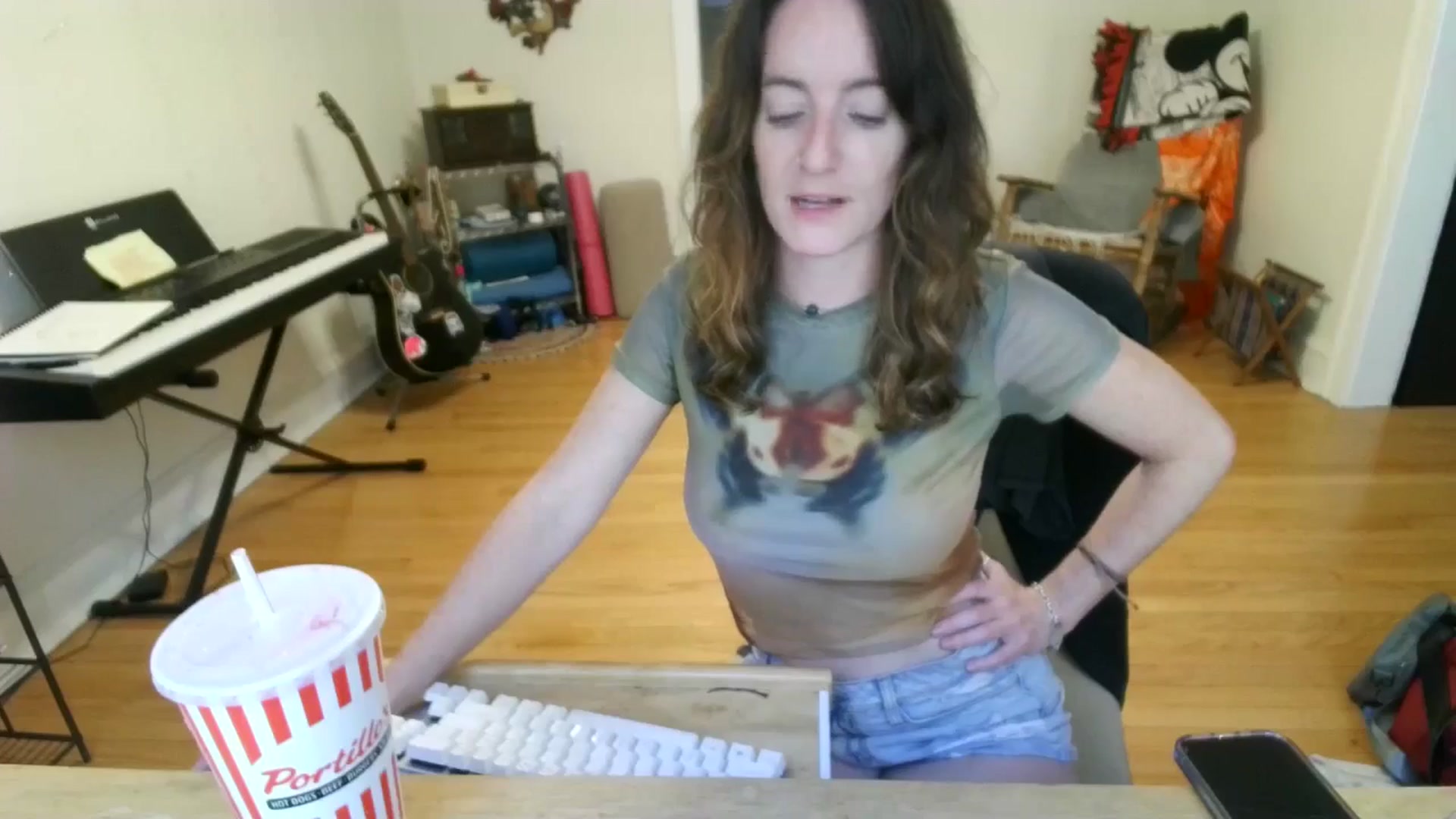 Gallery image thumbnail from EmmalineLime's myfreecams stream on, 08/29/2024, 21:41 image 11 of 20