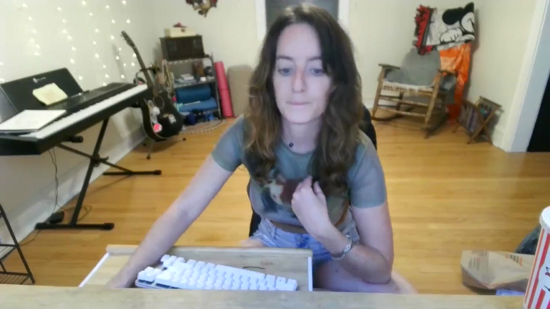 Gallery image thumbnail from EmmalineLime's myfreecams stream on, 08/29/2024, 21:59 image 11 of 20