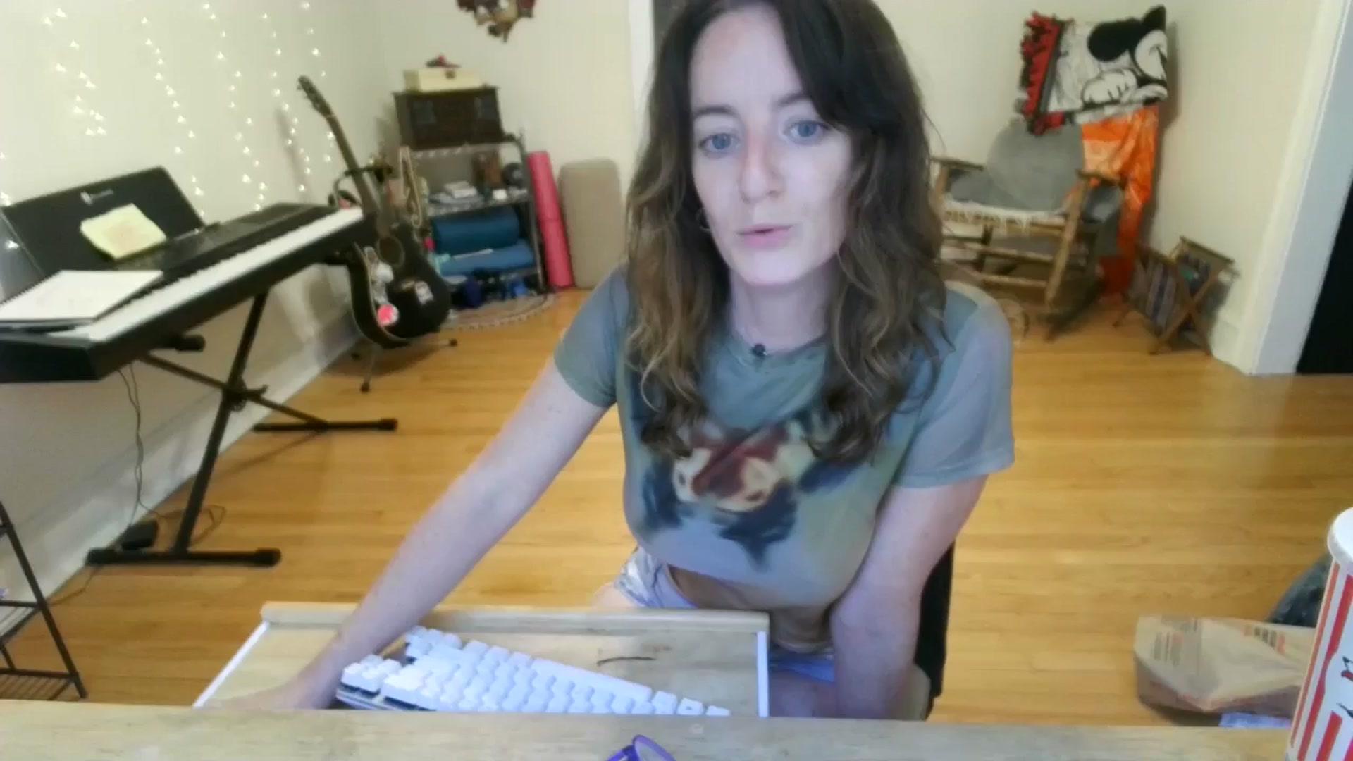 Gallery image thumbnail from EmmalineLime's myfreecams stream on, 08/29/2024, 21:59 image 1 of 20