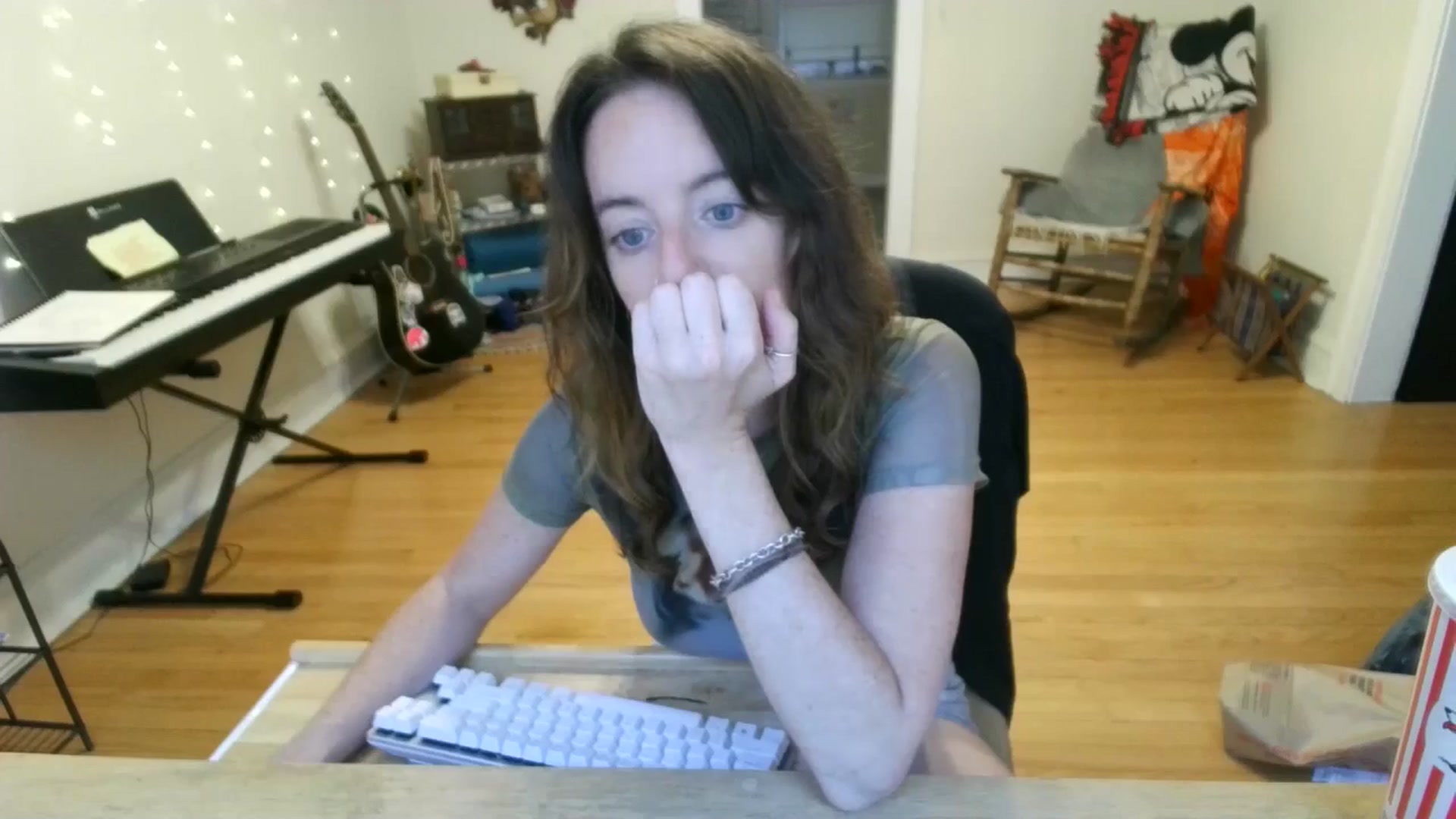 Gallery image thumbnail from EmmalineLime's myfreecams stream on, 08/29/2024, 21:59 image 16 of 20