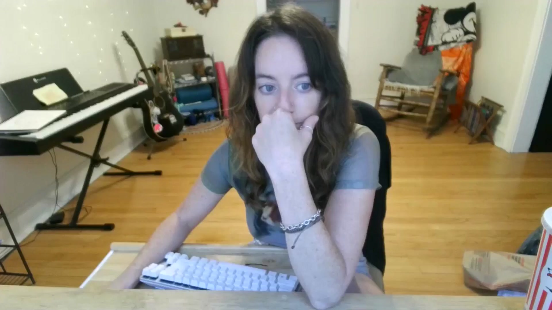 Gallery image thumbnail from EmmalineLime's myfreecams stream on, 08/29/2024, 21:59 image 17 of 20