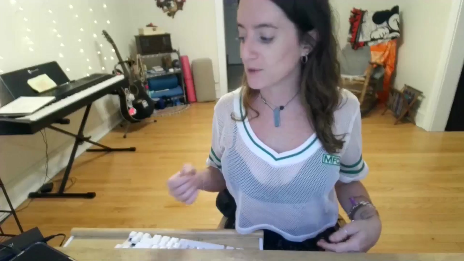 Gallery image thumbnail from EmmalineLime's myfreecams stream on, 08/30/2024, 23:47 image 8 of 20