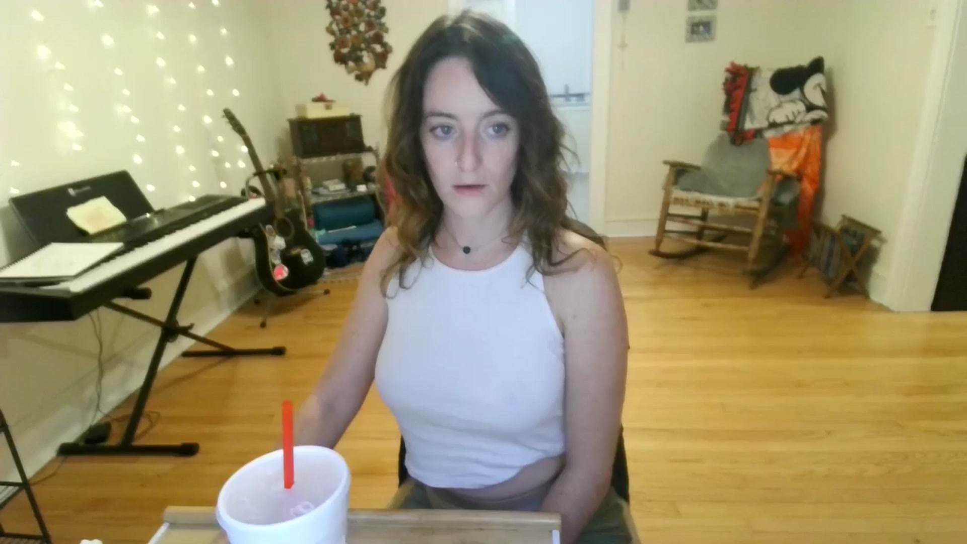 Gallery image thumbnail from EmmalineLime's myfreecams stream on, 09/01/2024, 01:50 image 11 of 20