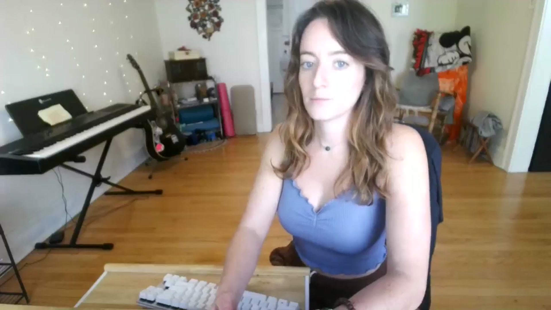 Gallery image thumbnail from EmmalineLime's myfreecams stream on, 09/07/2024, 22:38 image 5 of 20
