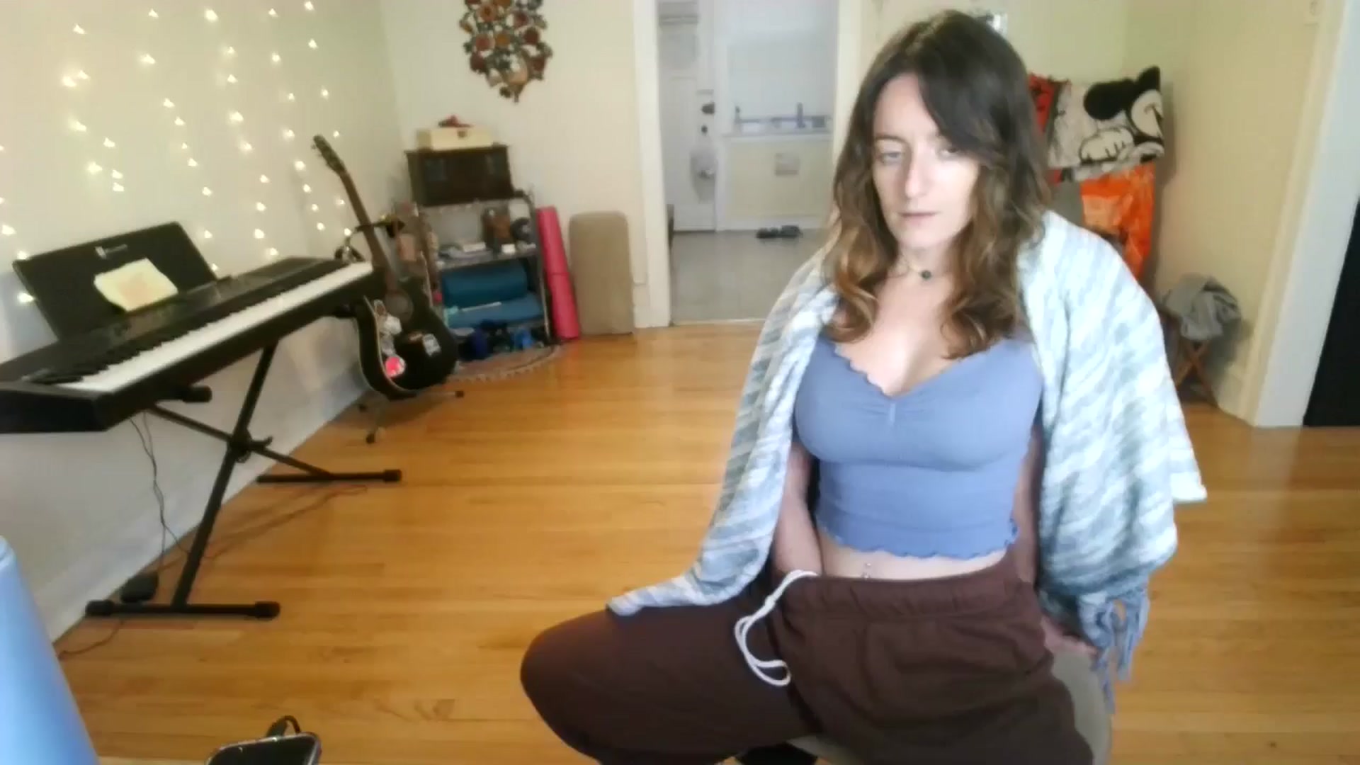 Gallery image thumbnail from EmmalineLime's myfreecams stream on, 09/07/2024, 22:38 image 12 of 20
