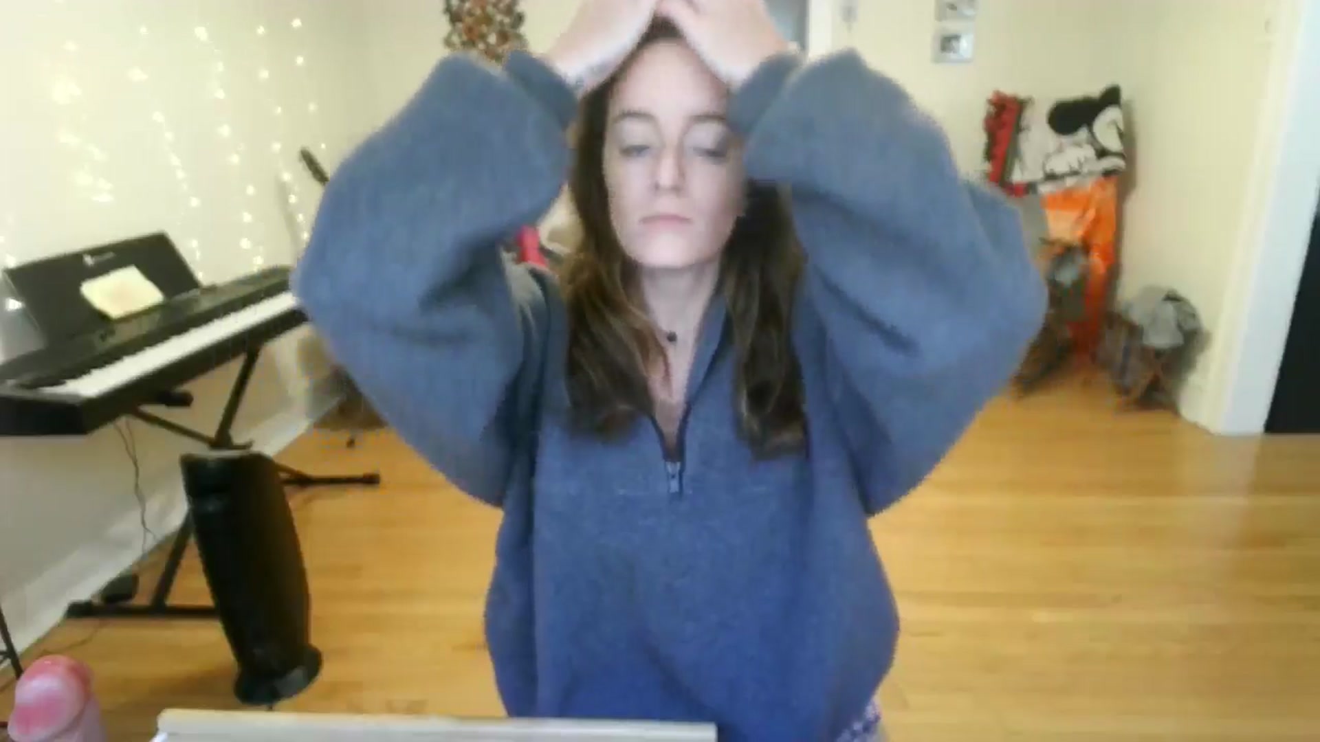 Gallery image thumbnail from EmmalineLime's myfreecams stream on, 09/08/2024, 20:39 image 5 of 20