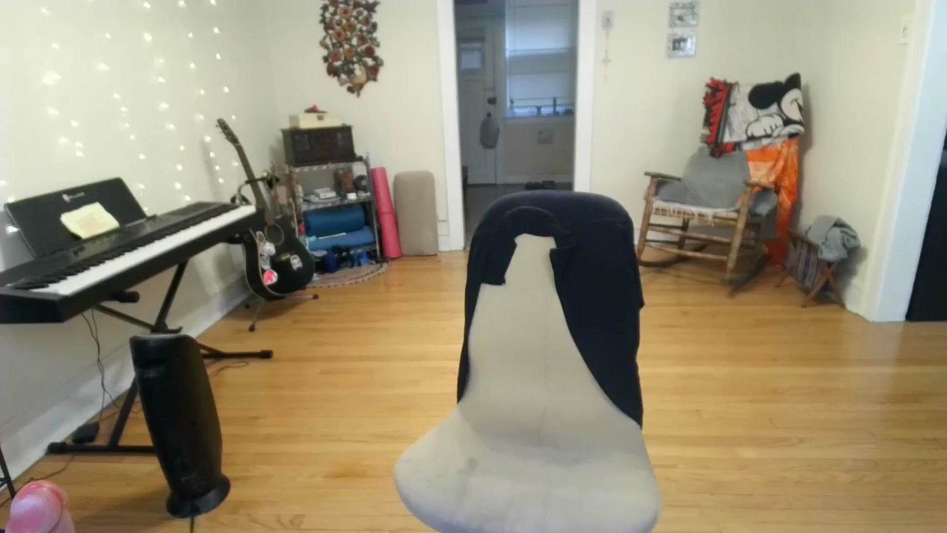 Gallery image thumbnail from EmmalineLime's myfreecams stream on, 09/08/2024, 20:39 image 8 of 20