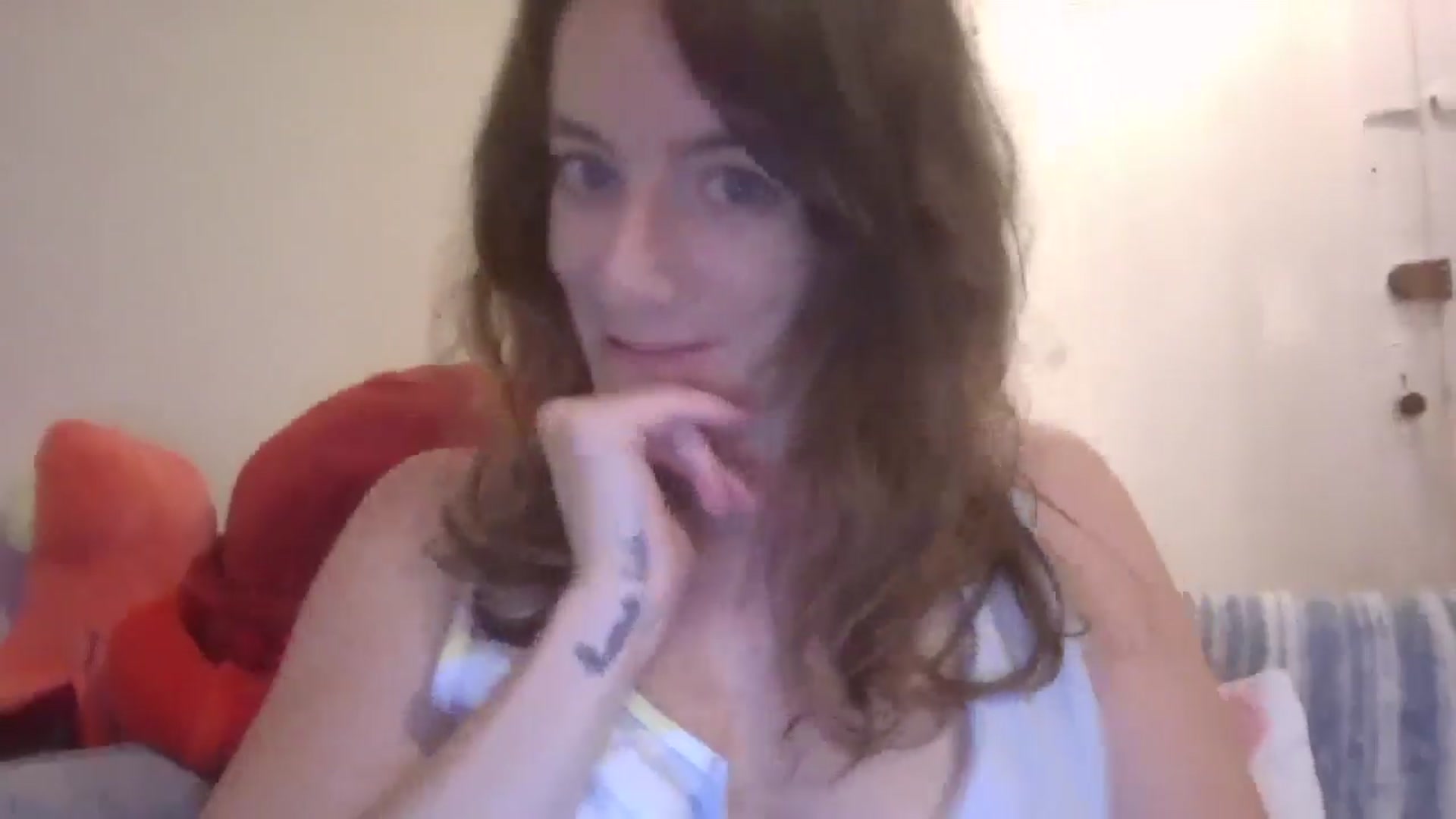 Gallery image thumbnail from EmmalineLime's myfreecams stream on, 09/15/2024, 07:54 image 8 of 20
