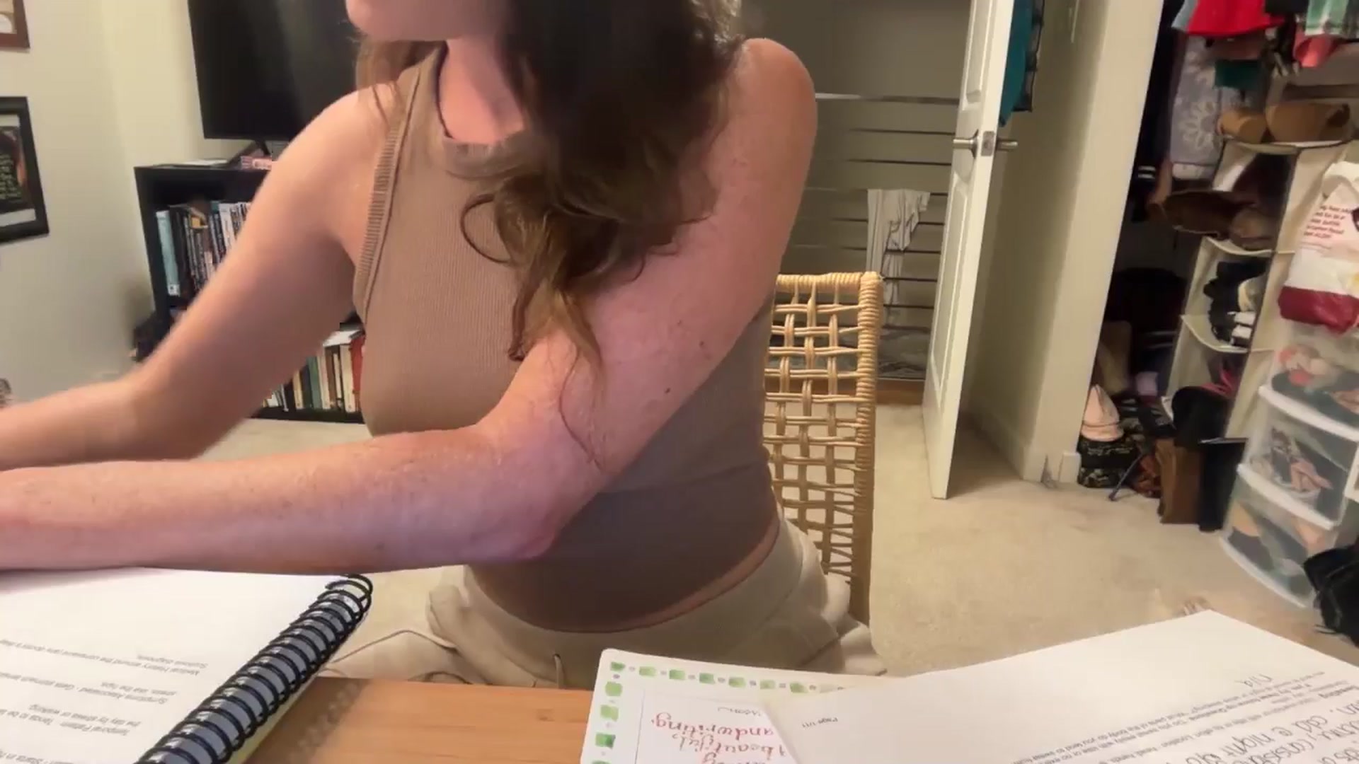Gallery image thumbnail from EmmalineLime's myfreecams stream on, 09/16/2025, 24:29 image 20 of 20