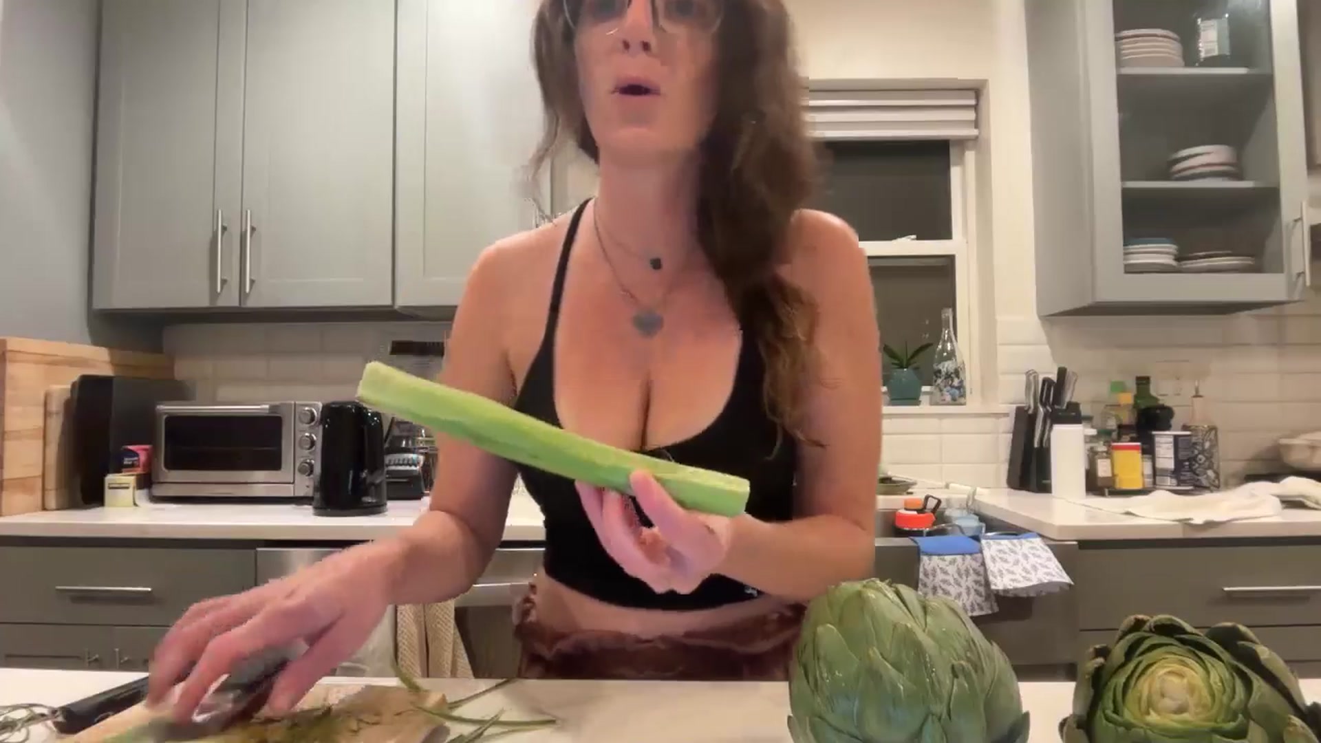 Gallery image thumbnail from EmmalineLime's myfreecams stream on, 09/17/2025, 02:05 image 17 of 20