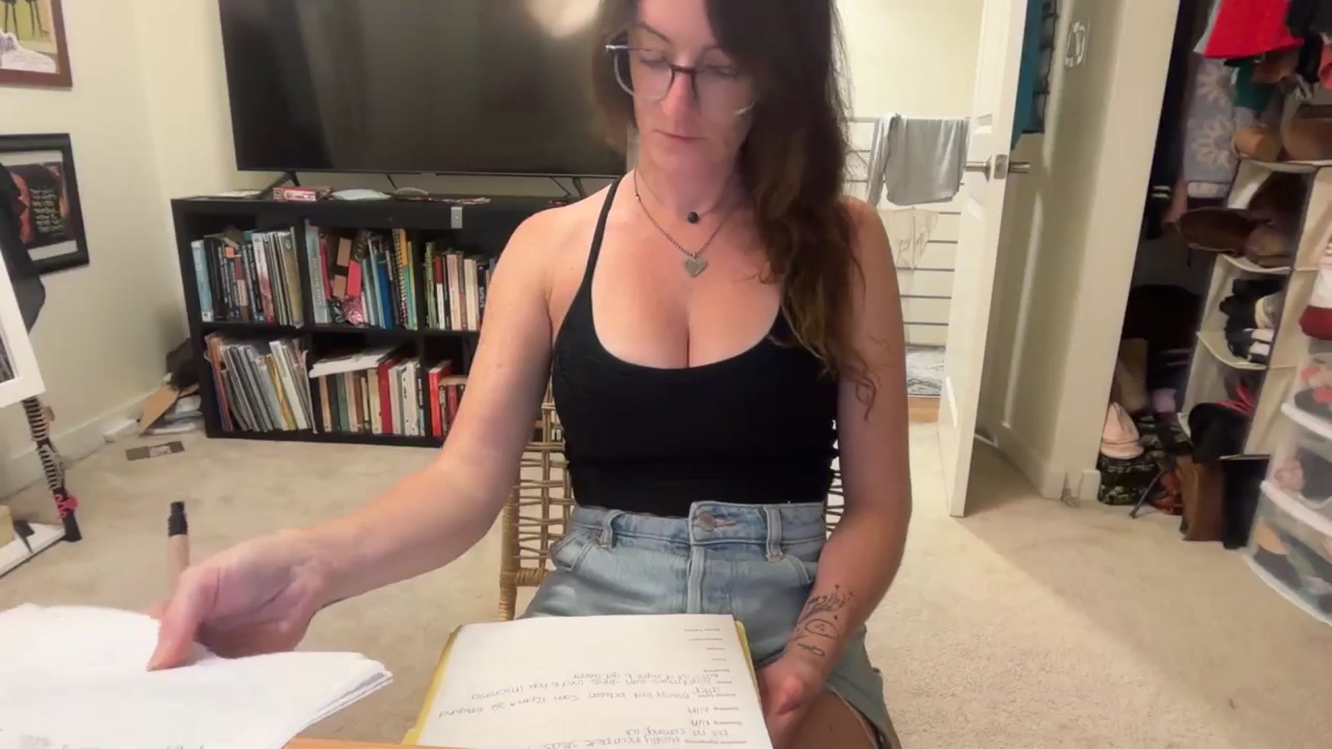 Gallery image thumbnail from EmmalineLime's myfreecams stream on, 09/17/2025, 02:05 image 4 of 20