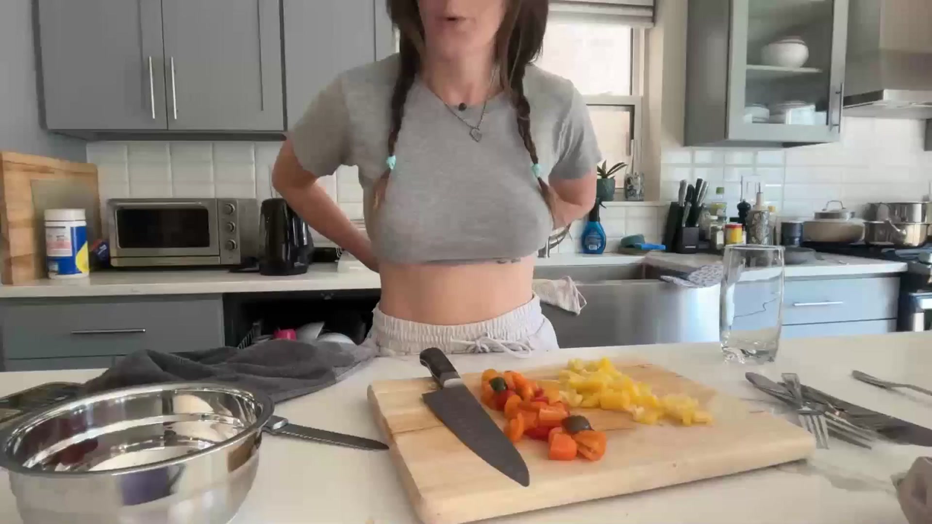 Gallery image thumbnail from EmmalineLime's myfreecams stream on, 09/30/2025, 16:58 image 13 of 20