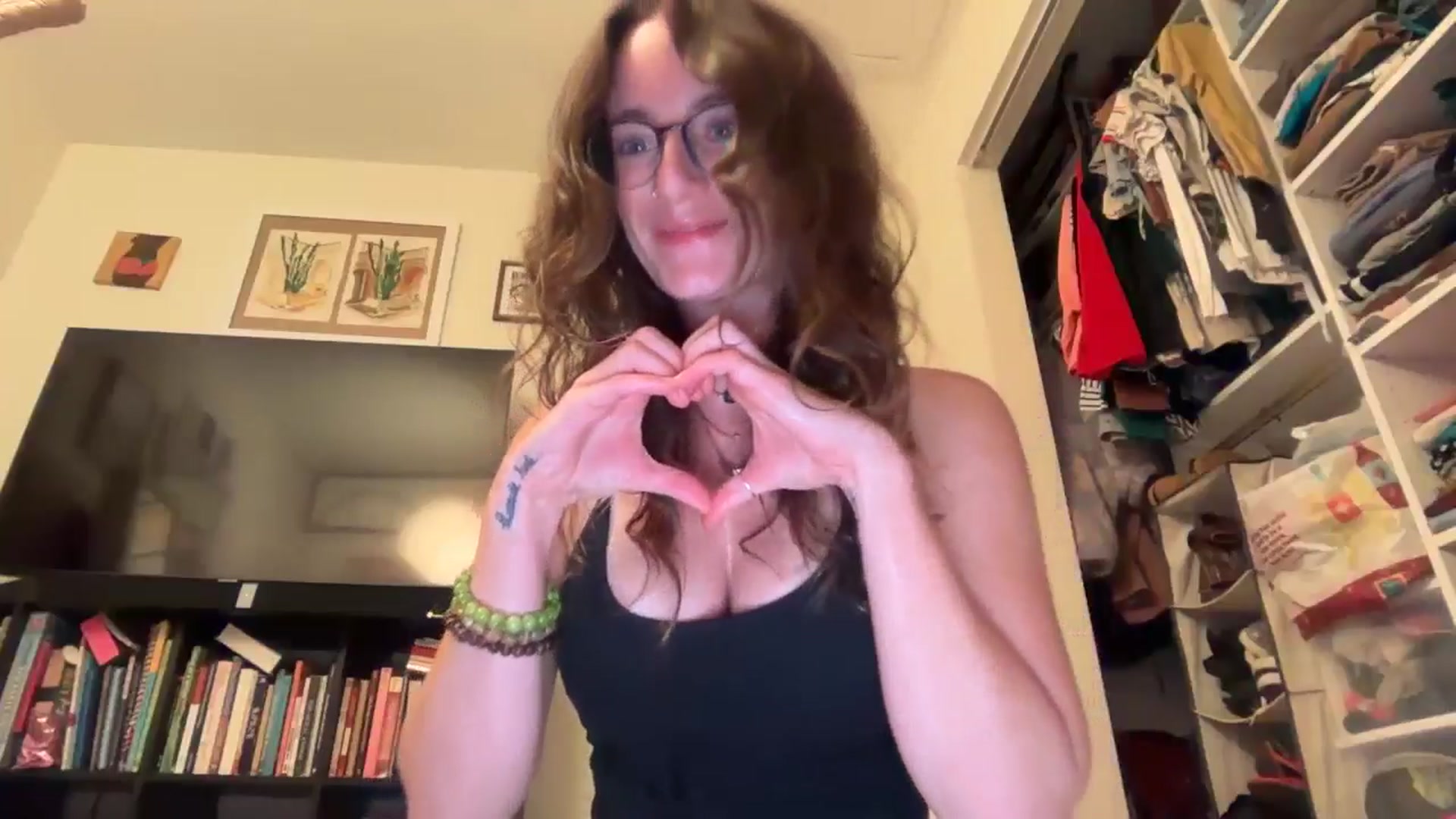 Gallery image thumbnail from EmmalineLime's myfreecams stream on, 10/19/2025, 08:24 image 8 of 20