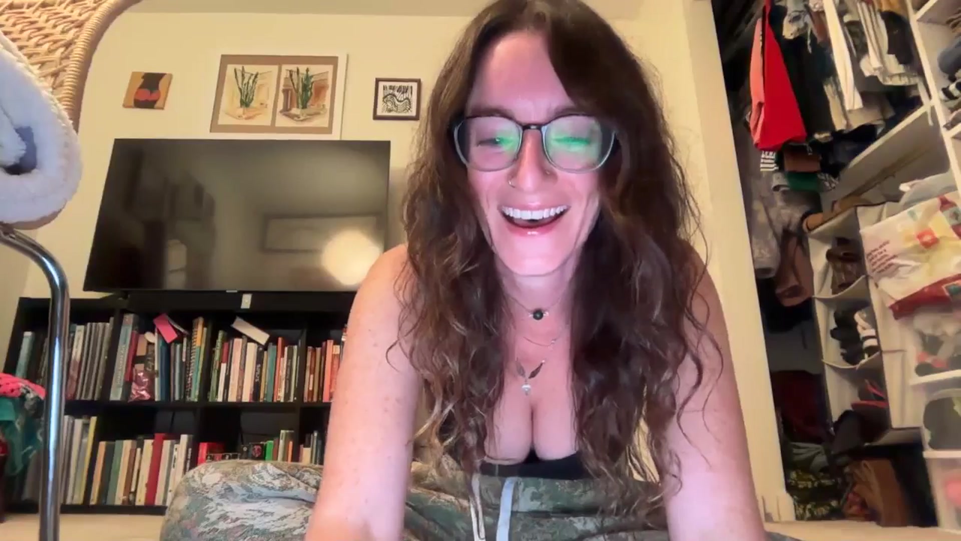 Gallery image thumbnail from EmmalineLime's myfreecams stream on, 10/19/2025, 08:24 image 11 of 20