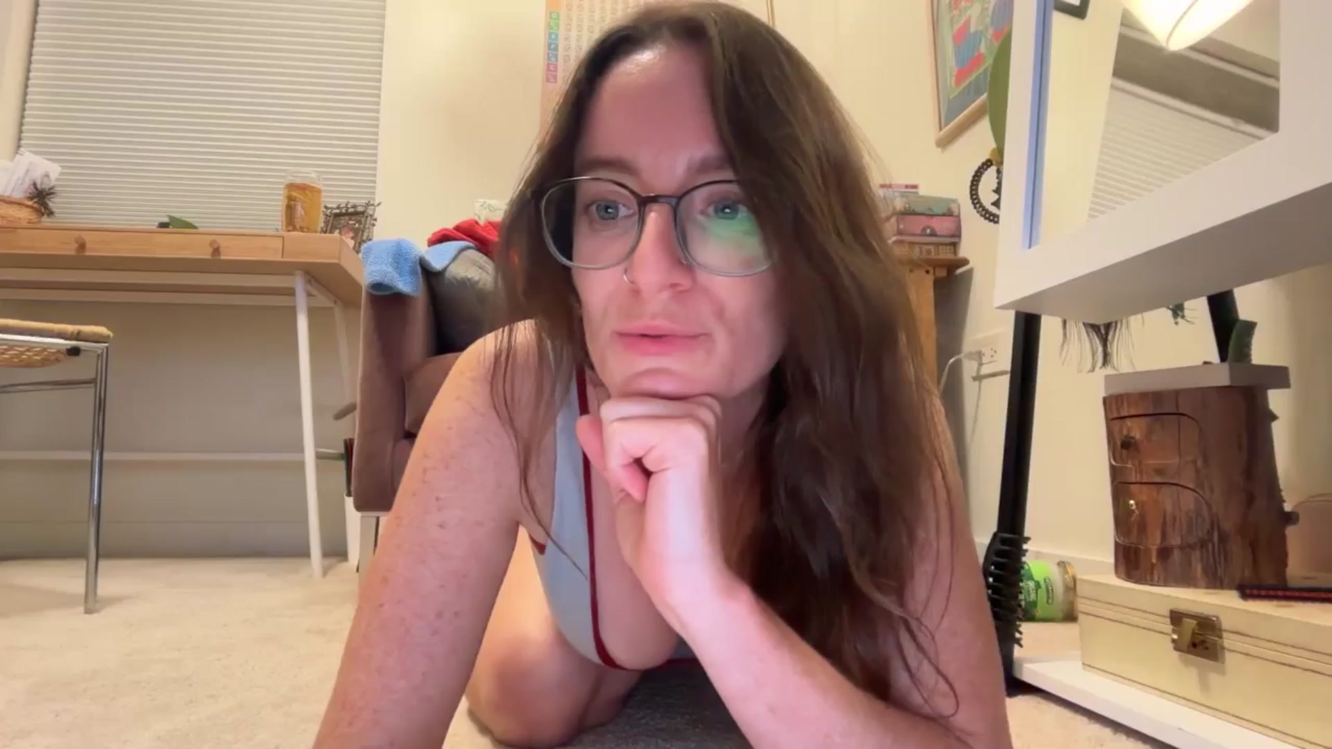 Gallery image thumbnail from EmmalineLime's myfreecams stream on, 11/06/2025, 03:36 image 13 of 20