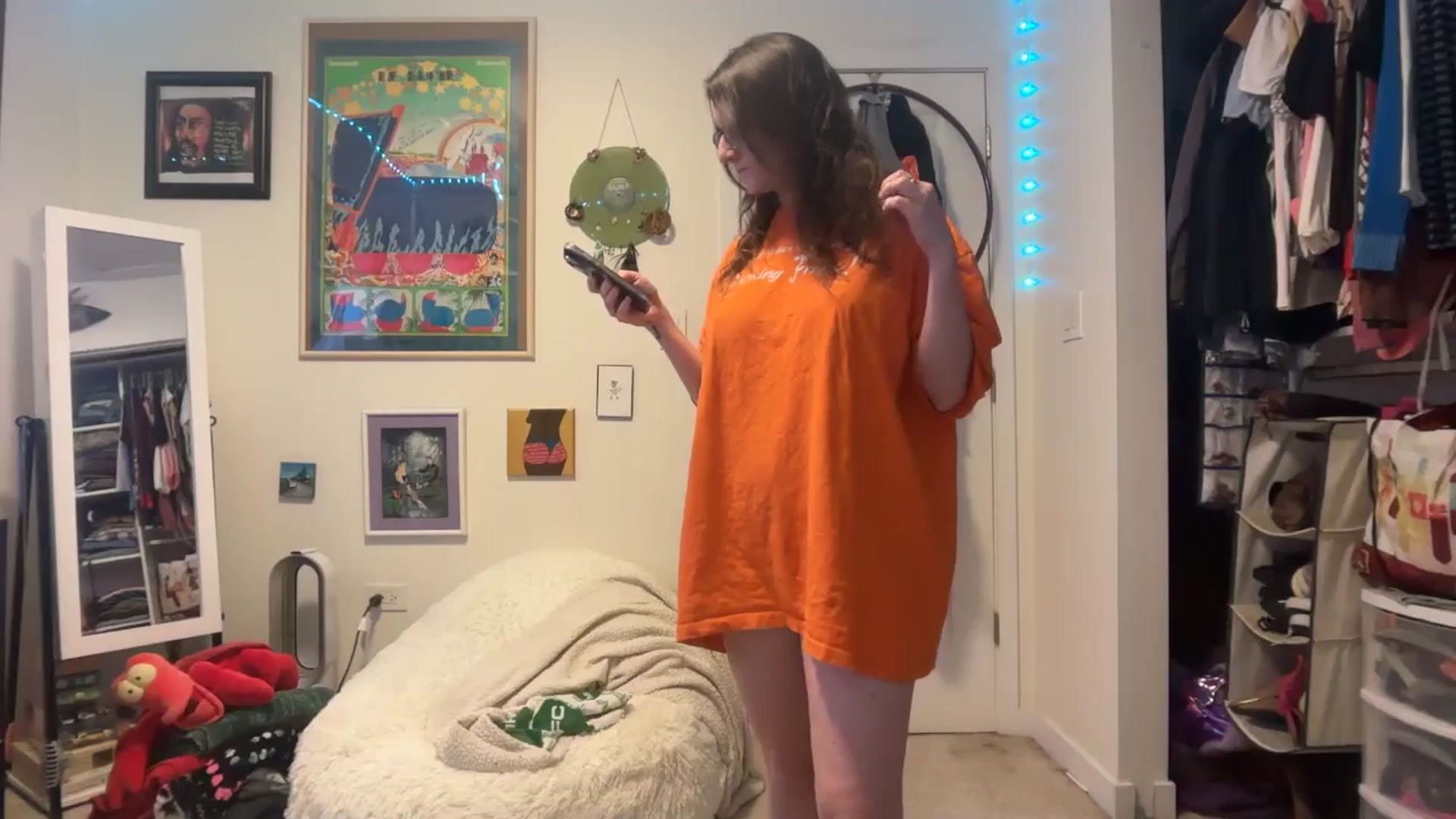 Gallery image thumbnail from EmmalineLime's myfreecams stream on, 01/12/2026, 22:41 image 16 of 20
