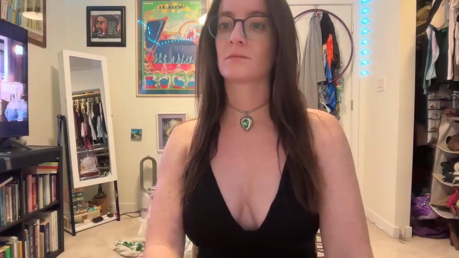 Gallery image thumbnail from EmmalineLime's myfreecams stream on, 01/16/2026, 01:11 image 6 of 20