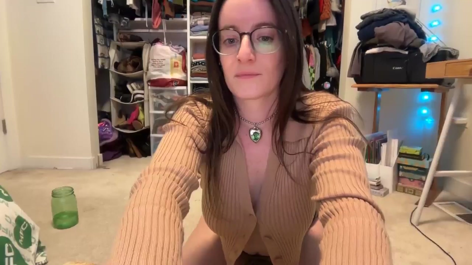 Gallery image thumbnail from EmmalineLime's myfreecams stream on, 01/16/2026, 05:41 image 4 of 20