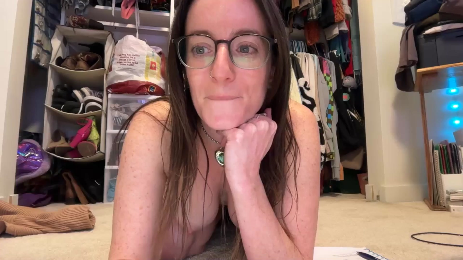 Gallery image thumbnail from EmmalineLime's myfreecams stream on, 01/16/2026, 08:06 image 19 of 20