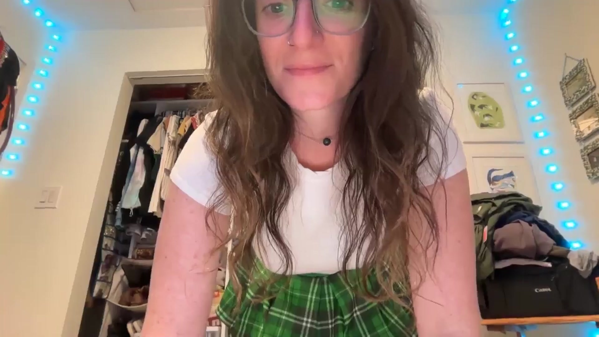 Gallery image thumbnail from EmmalineLime's myfreecams stream on, 01/23/2026, 05:47 image 10 of 20
