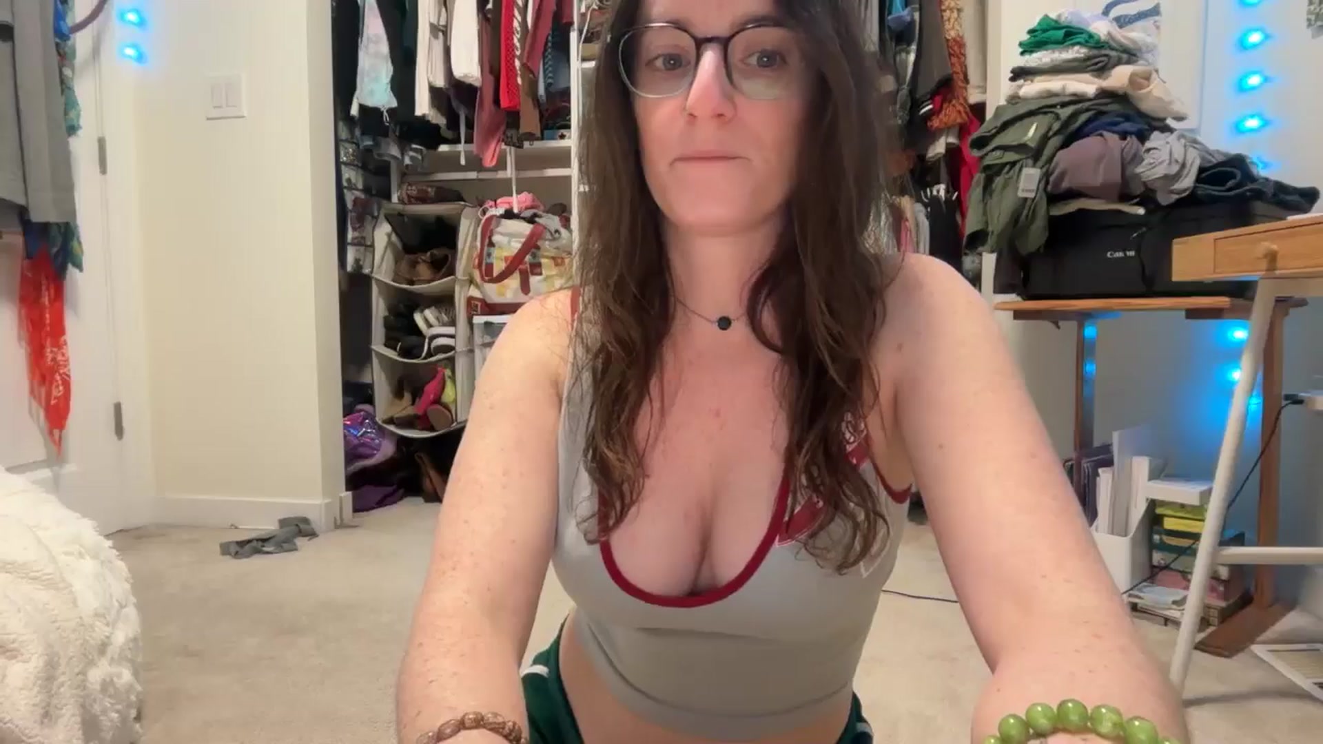 Gallery image thumbnail from EmmalineLime's myfreecams stream on, 02/01/2026, 24:03 image 13 of 20