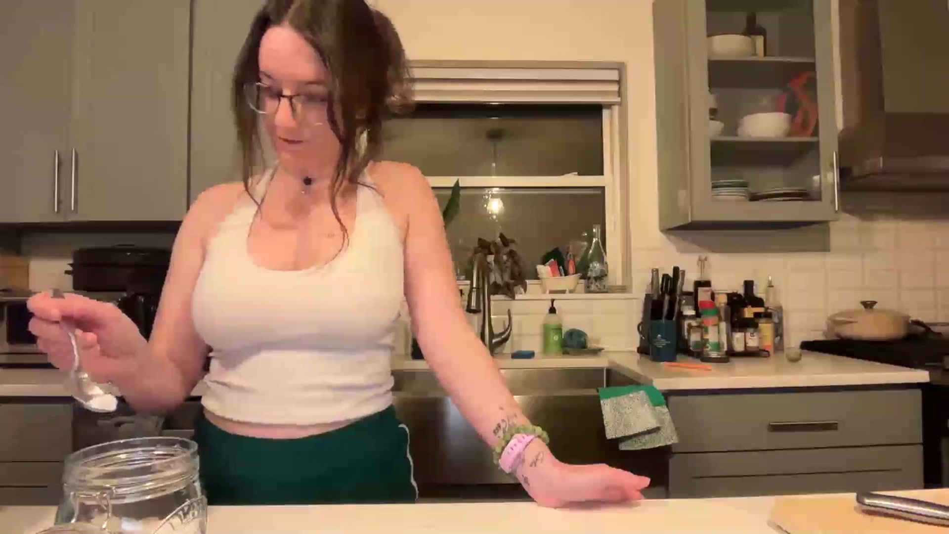Gallery image thumbnail from EmmalineLime's myfreecams stream on, 03/04/2026, 01:47 image 19 of 20