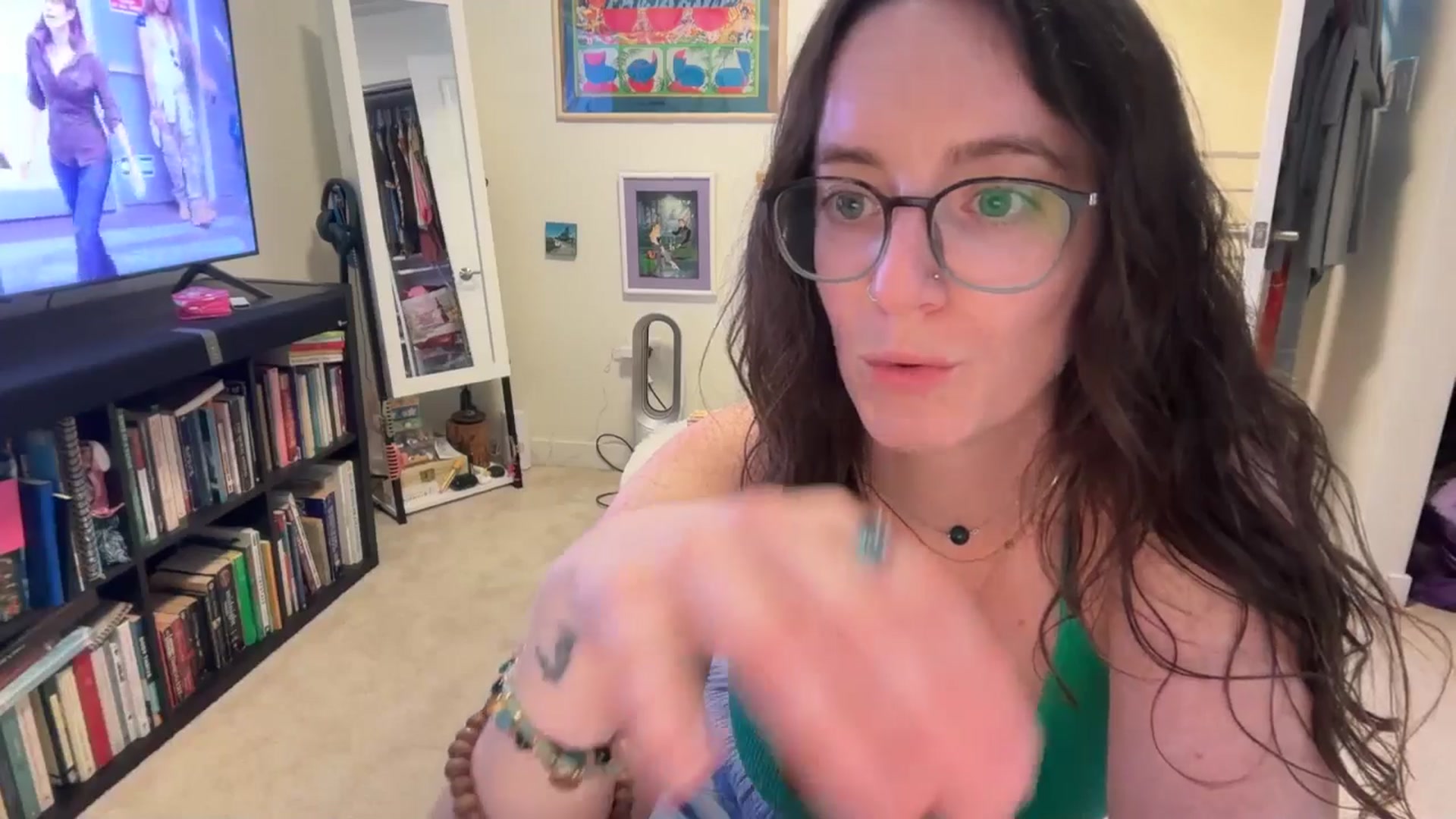 Gallery image thumbnail from EmmalineLime's myfreecams stream on, 03/05/2026, 03:34 image 4 of 20