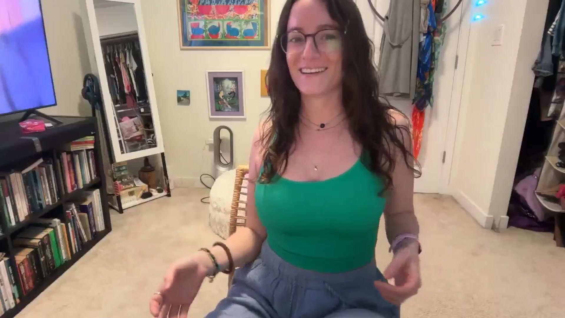 Gallery image thumbnail from EmmalineLime's myfreecams stream on, 03/05/2026, 03:34 image 18 of 20